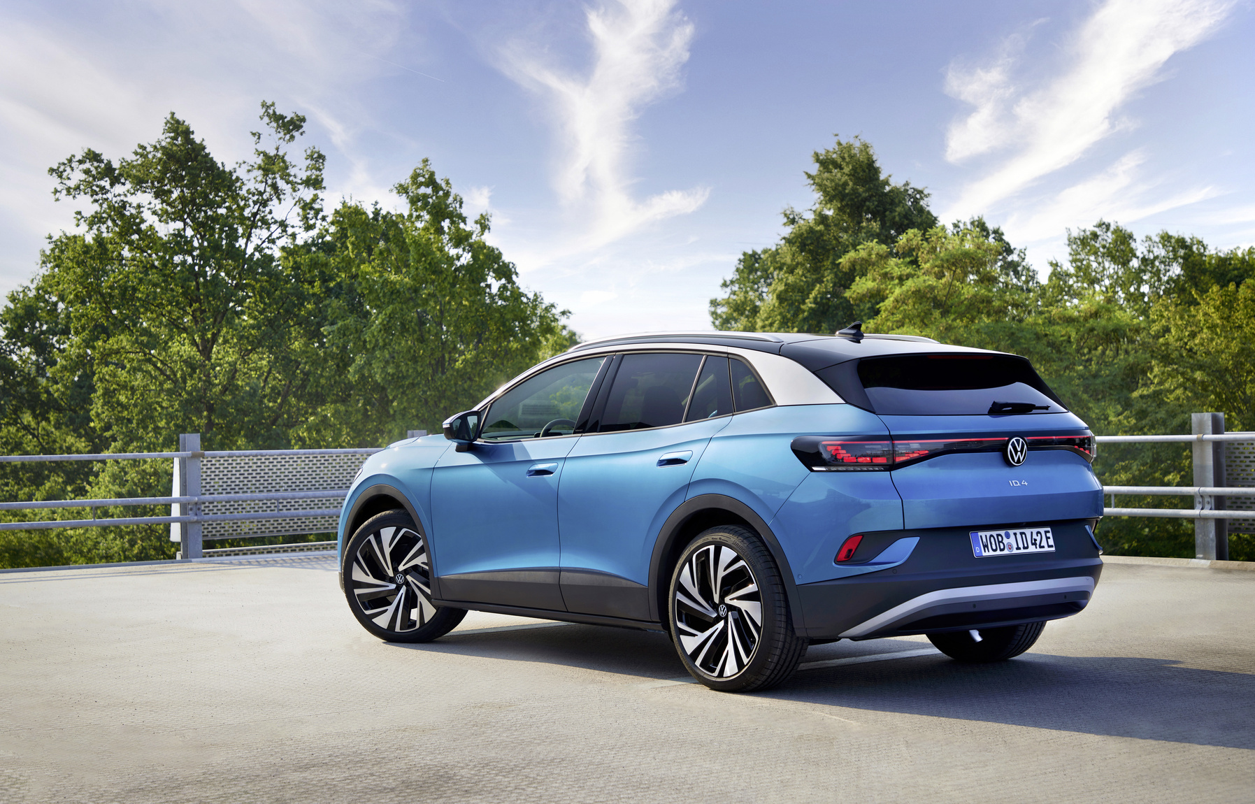 Hệ thống cảnh báo xuống xe mới của Volkswagen giảm thiểu nguy hiểm khi mở cửa 4 54c5250d b080 4ef1 b225 8a44e21f4b19 db2023au00849 medium